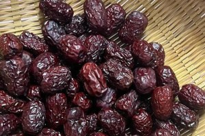 红枣的保存方法和时间（让红枣保持新鲜的小技巧）