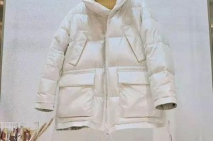 天鹅绒鞋面保养指南（打造持久亮丽的鞋面——以天鹅绒鞋面保养为例）