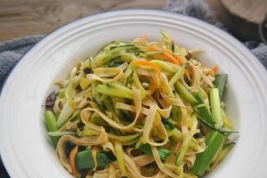 胡萝卜皮也有好处！（为什么可以带皮吃？）